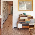 شقة Alida House Floor