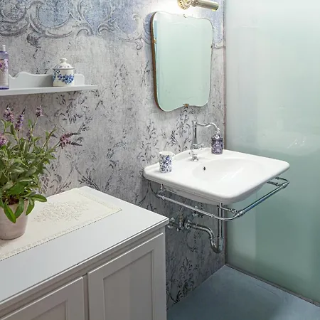 Lägenhet Alida House Floor *