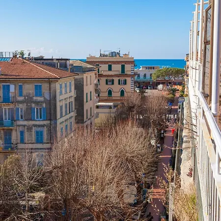 Alida House Floor Lägenhet