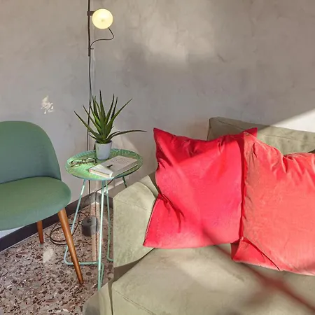 Alida House Floor Διαμέρισμα *